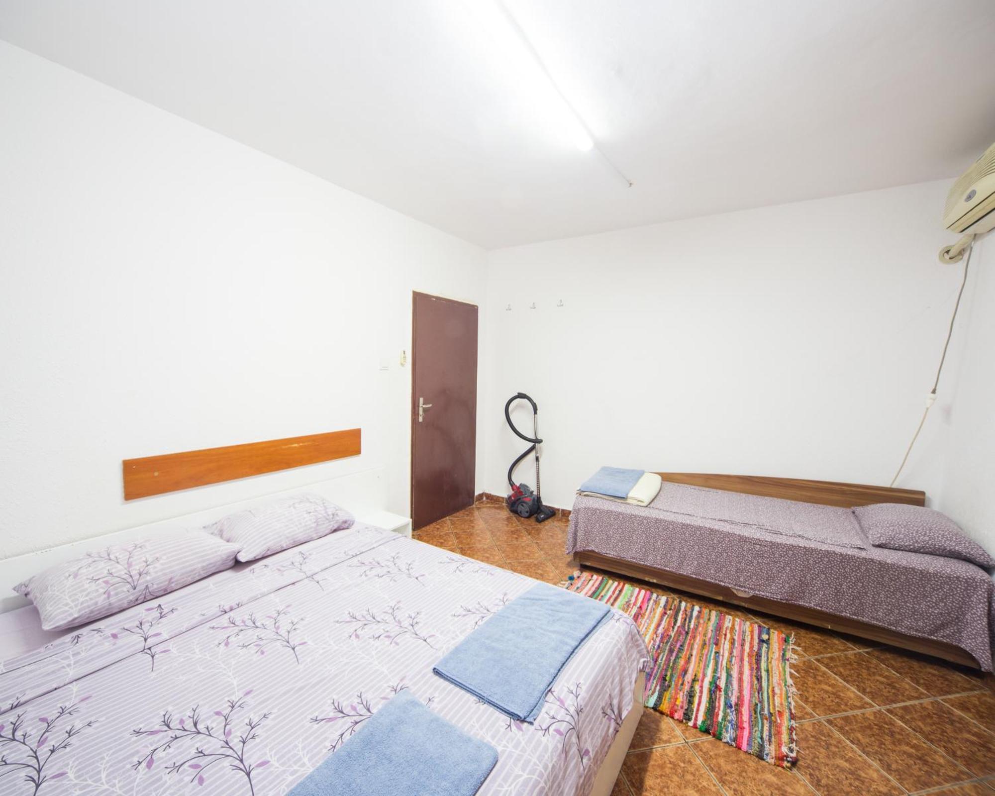 Apartmán Center - Basic Flat - 10 Min To The Beach Burgas City Exteriér fotografie